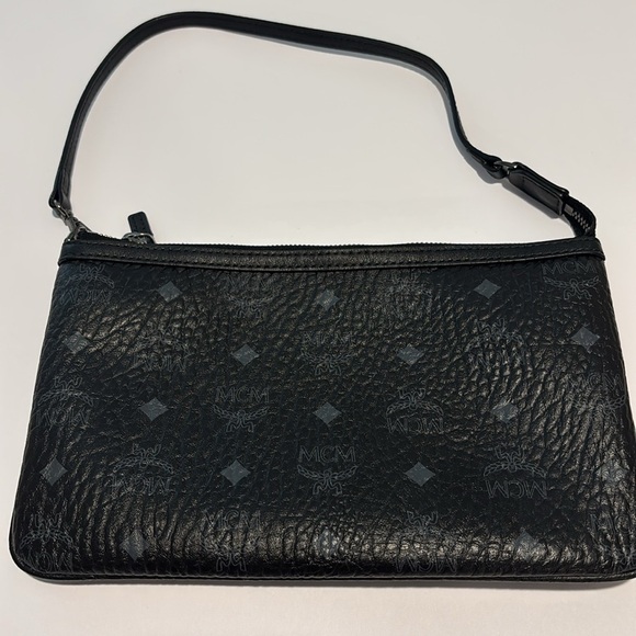 Pre-loved MCM Black Visetos Monogram Pouch Bag - Picture 3 of 12